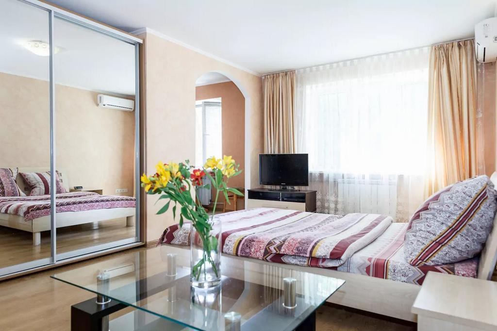 Apartment In Zaporozhye. Antica Zaporizhia Exteriér fotografie